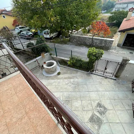 Cilka's House, Authentic Near Lipica *