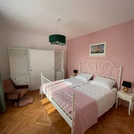 Cilka's House, Authentic Near Lipica