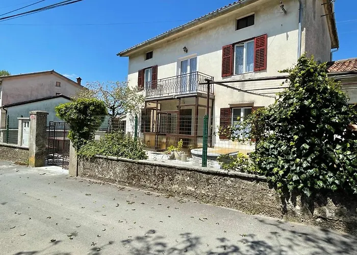 Vakantiehuis Cilka's House, Authentic Near Lipica *